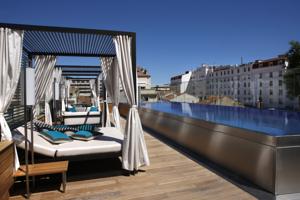 Le Meridien Beach Plaza