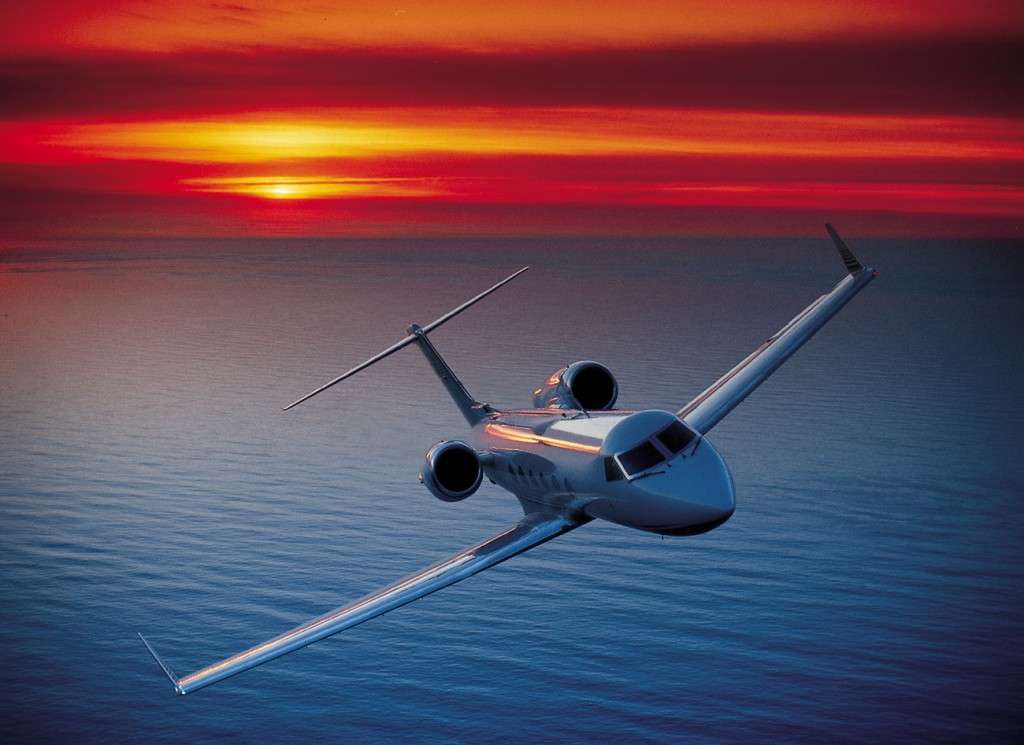 How To Watch Movies On Private Jet