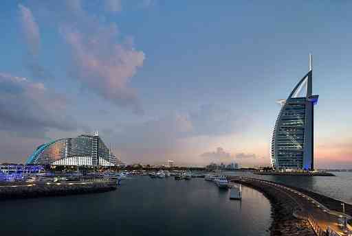  Jumeirah Beach Hotel   Dubai  