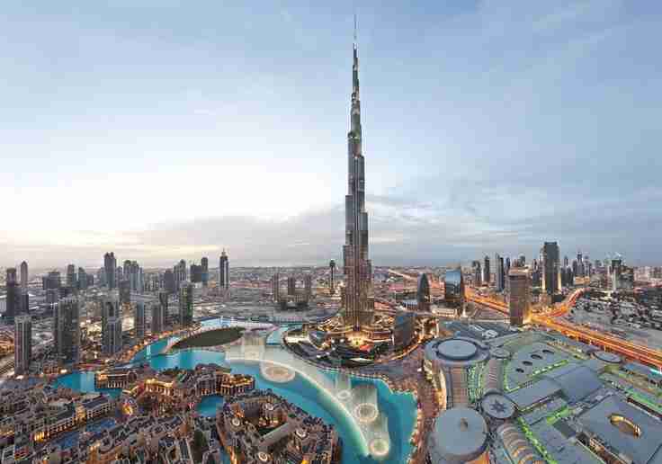  Tour to the Burj El Khalifa 