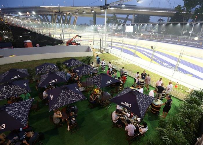  club Suite Singapore 